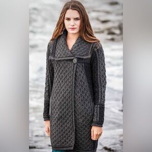 ARAN CRAFTS 100% Merino Wool Ireland Black Chunky Knit Cardigan Size M